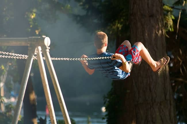 Lee Youngblood Photo