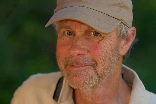 Lee Youngblood Photo
