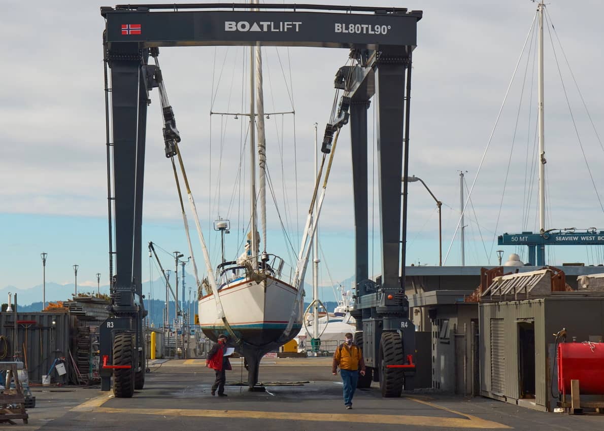 41 Ericson s/v Magic in Slings