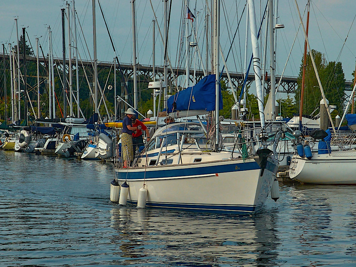 s/v Pasargada Departs