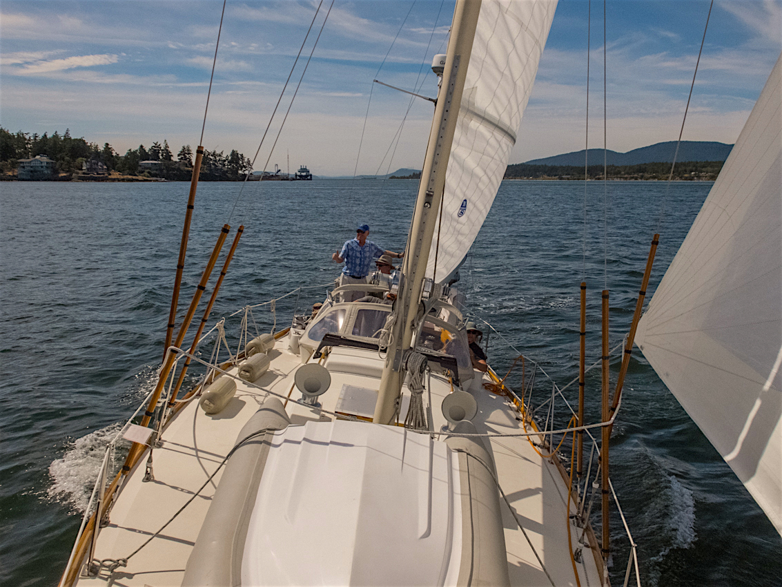 Hinkely 40 sail